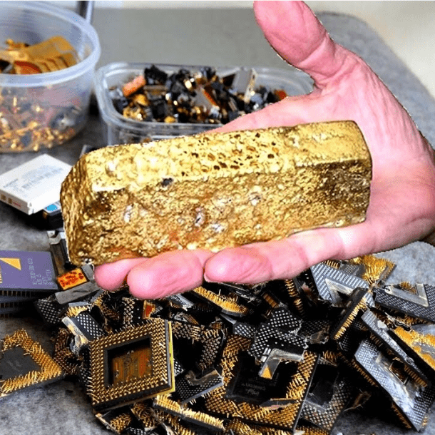 Recycled gold from old radio parts